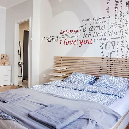 Skwer Kosciuszki Parking!! شقة