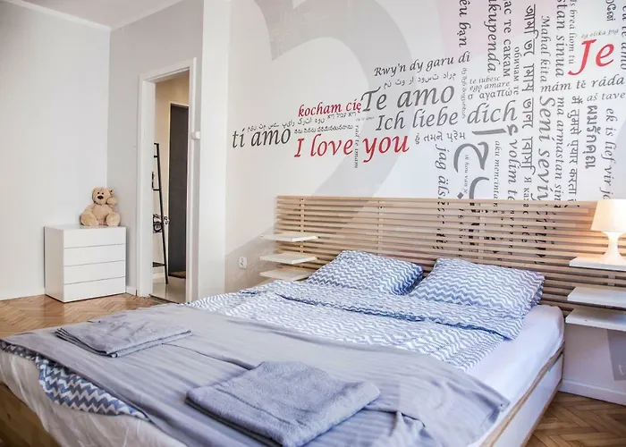 Skwer Kosciuszki Parking!! דירה